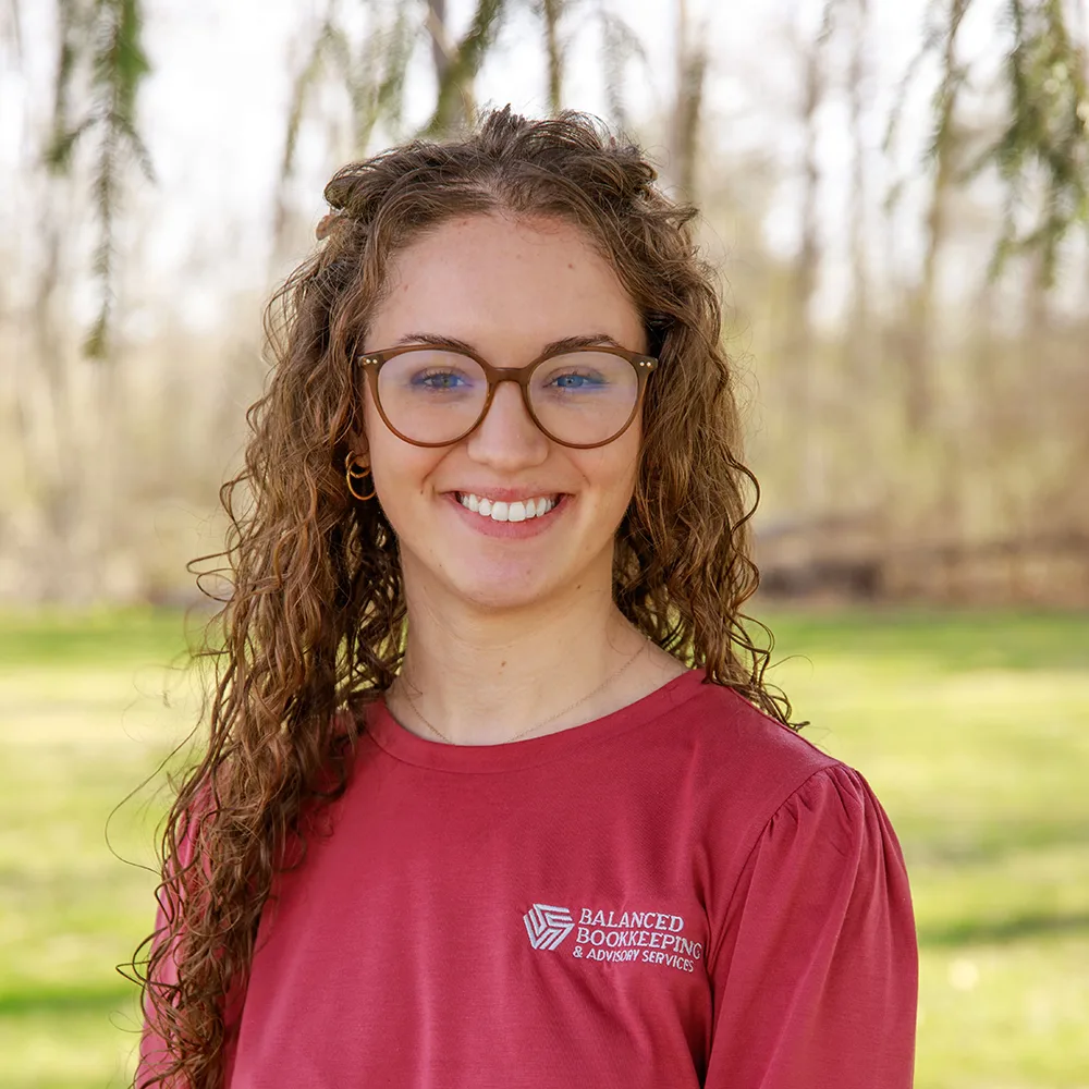 Headshot of Balanced Bookkeeping accountant Mia Todd